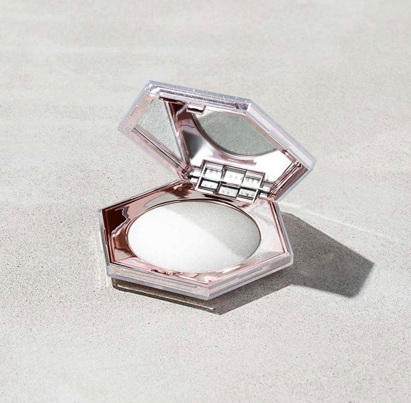 Fenty Beauty Diamond Bomb All-Over Diamond Veil  How Many Carats?!